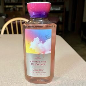 NEW Bath and Body Works Among the Clouds Shower Gel